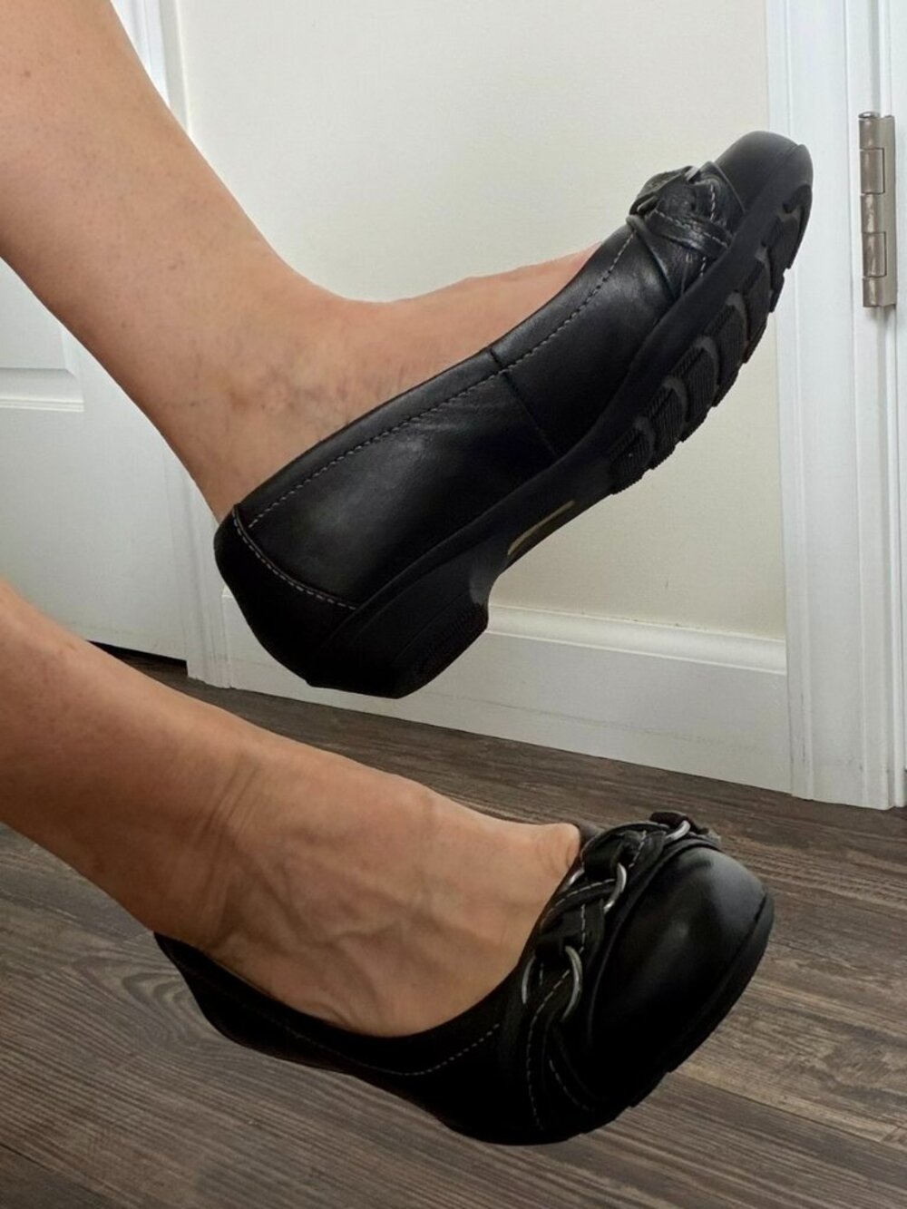 SoftSpots Black Leather Comfort Flats – Braided Leather/Silver Accent – Size 7M